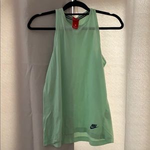 NIKE | Workout Muscle Tank